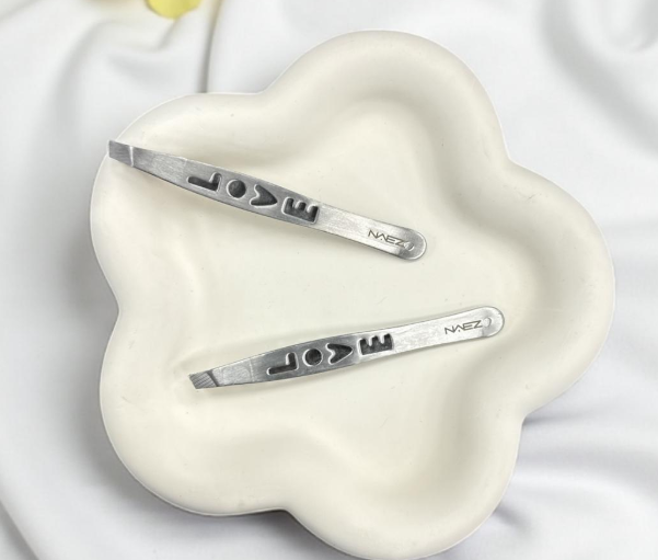 Pinza depilar naez love 1022